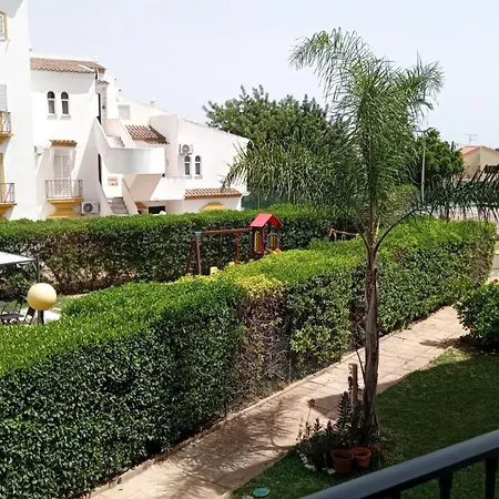Pool Lejlighed